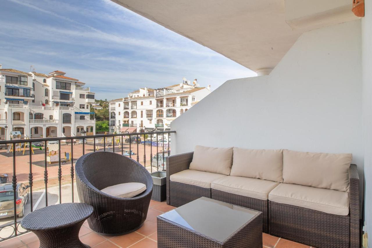2261-Superb Apt On The Beach, On Duquesa Harbour Manilva Kültér fotó