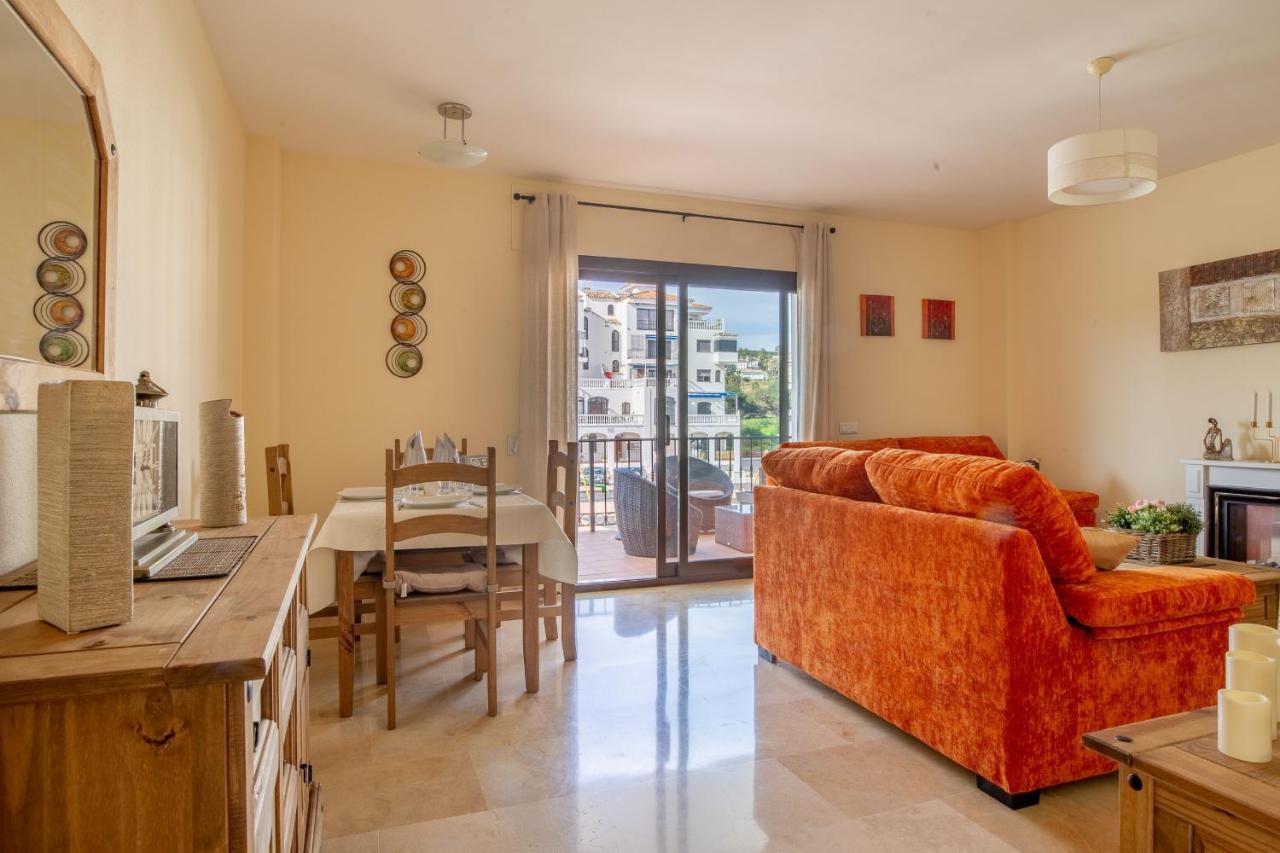 2261-Superb Apt On The Beach, On Duquesa Harbour Manilva Kültér fotó