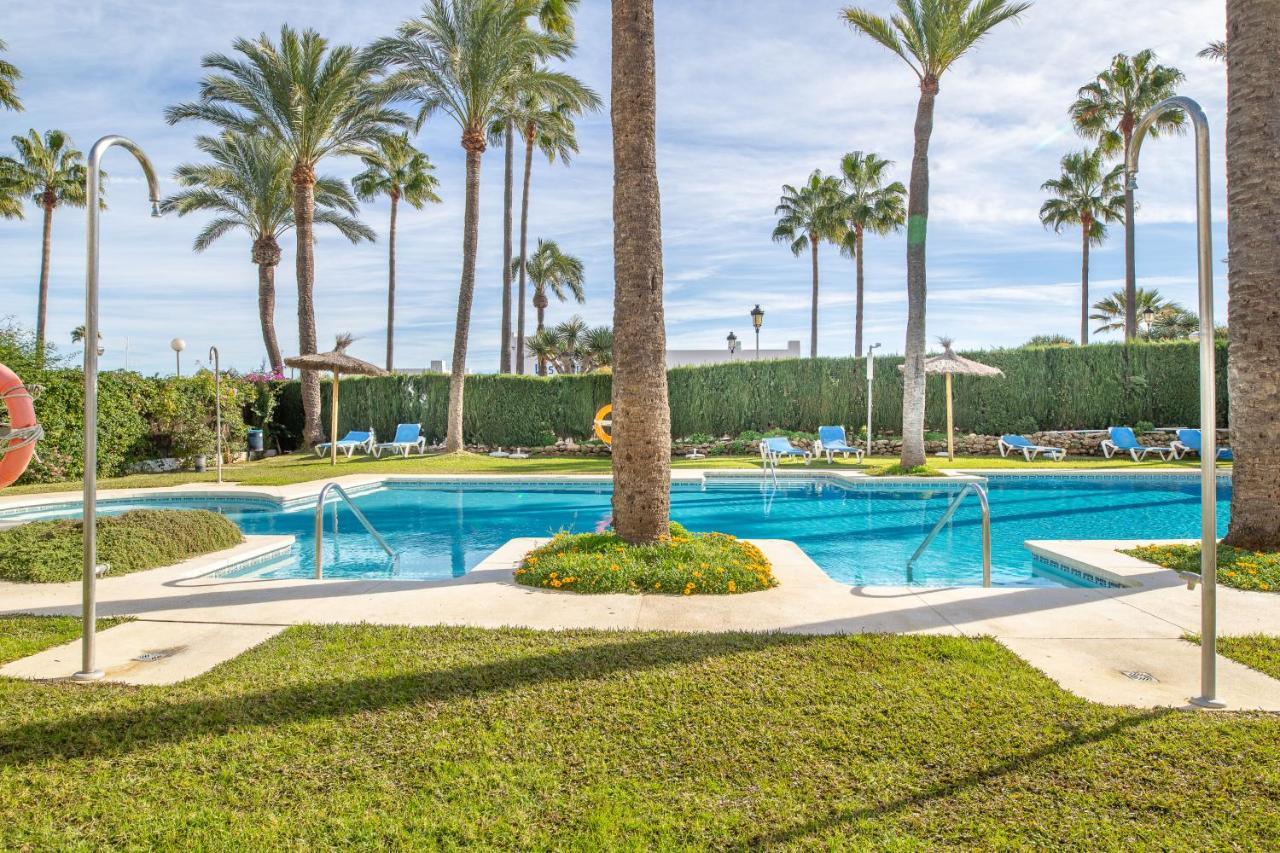 2261-Superb Apt On The Beach, On Duquesa Harbour Manilva Kültér fotó